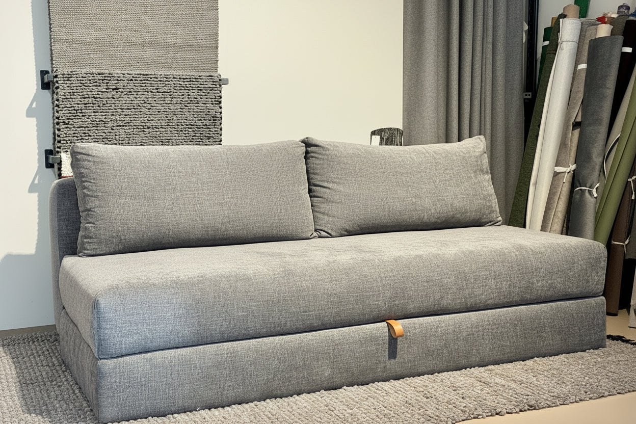 Divano letto in PRONTA CONSEGNA, design nordico, rivestimento tessuto color verde, 200 cm, OSVALD - Gaidra HOME