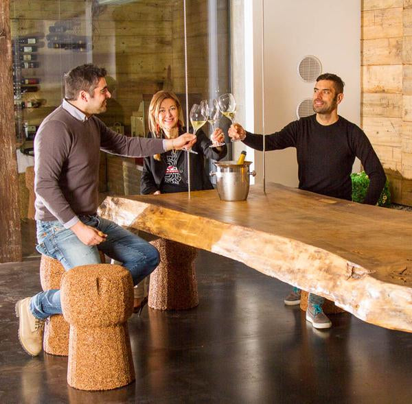 Sgabello tappo di spumante in sughero, colore biondo - Gaidra HOME