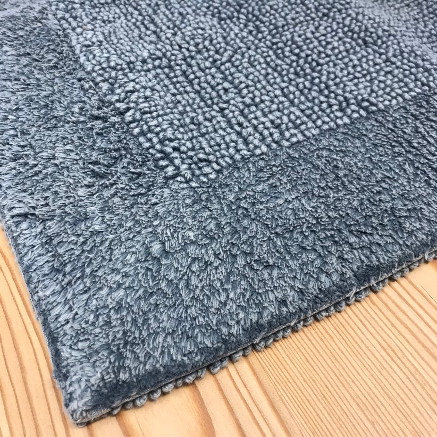 Tappeto bagno, scendiletto, in 100% cotone, colore grigio double face - Gaidra HOME