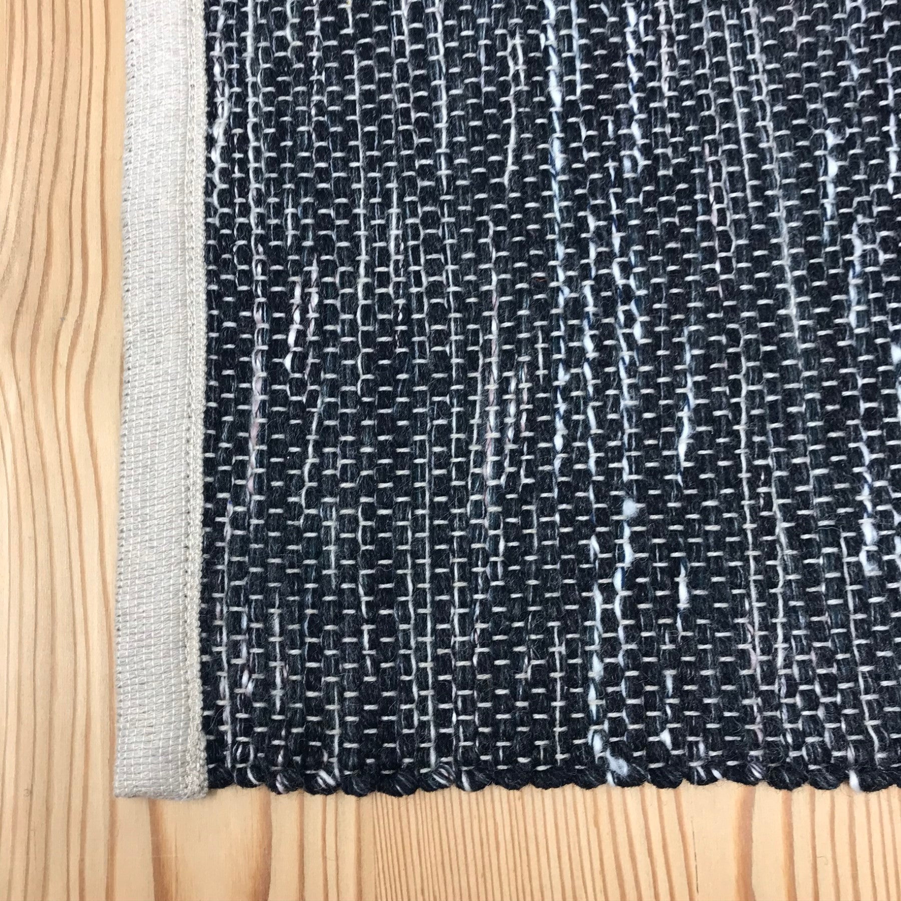 Passatoia cucina, pezzotto di lana tessuto a mano, per soggiorno e cucina stile montagna chalet, colore grigio - Gaidra HOME