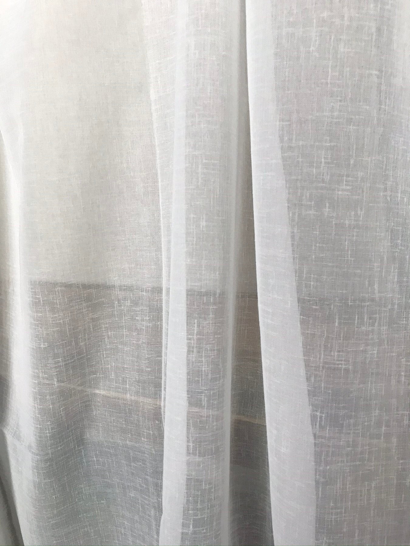 Tenda leggera trasparente su misura online, tinta unita, stile chalet montagna alpino - Gaidra HOME