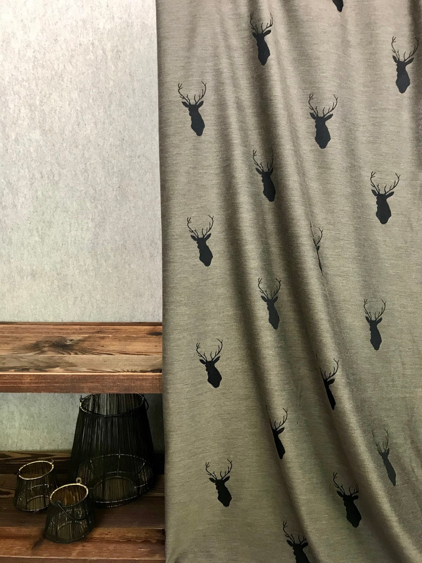 Tende Tendaggi su misura con cervi, colore marrone, stile tirolese montagna alpino - Gaidra HOME