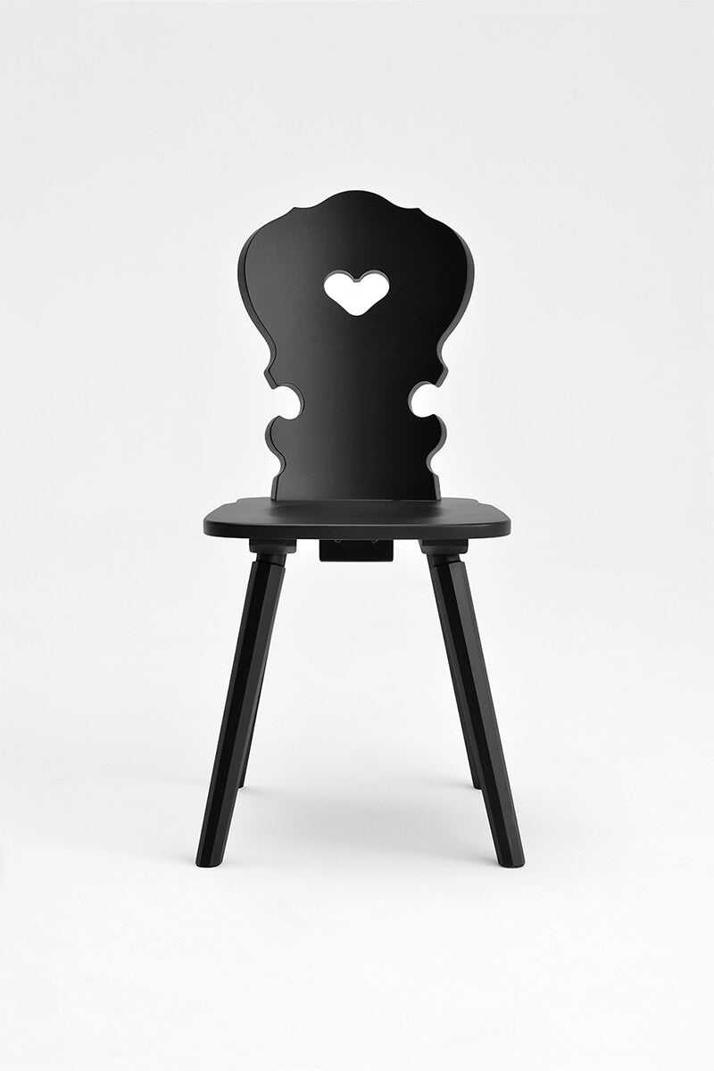 Sedia tirolese con cuore in abete nero VIENNA Sipa, stile Chalet montagna - Gaidra HOME