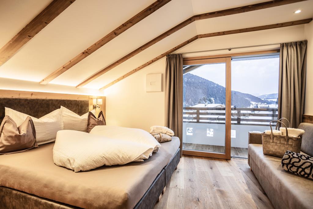 Luxury Chalet Plazola (Selva in Gardena)