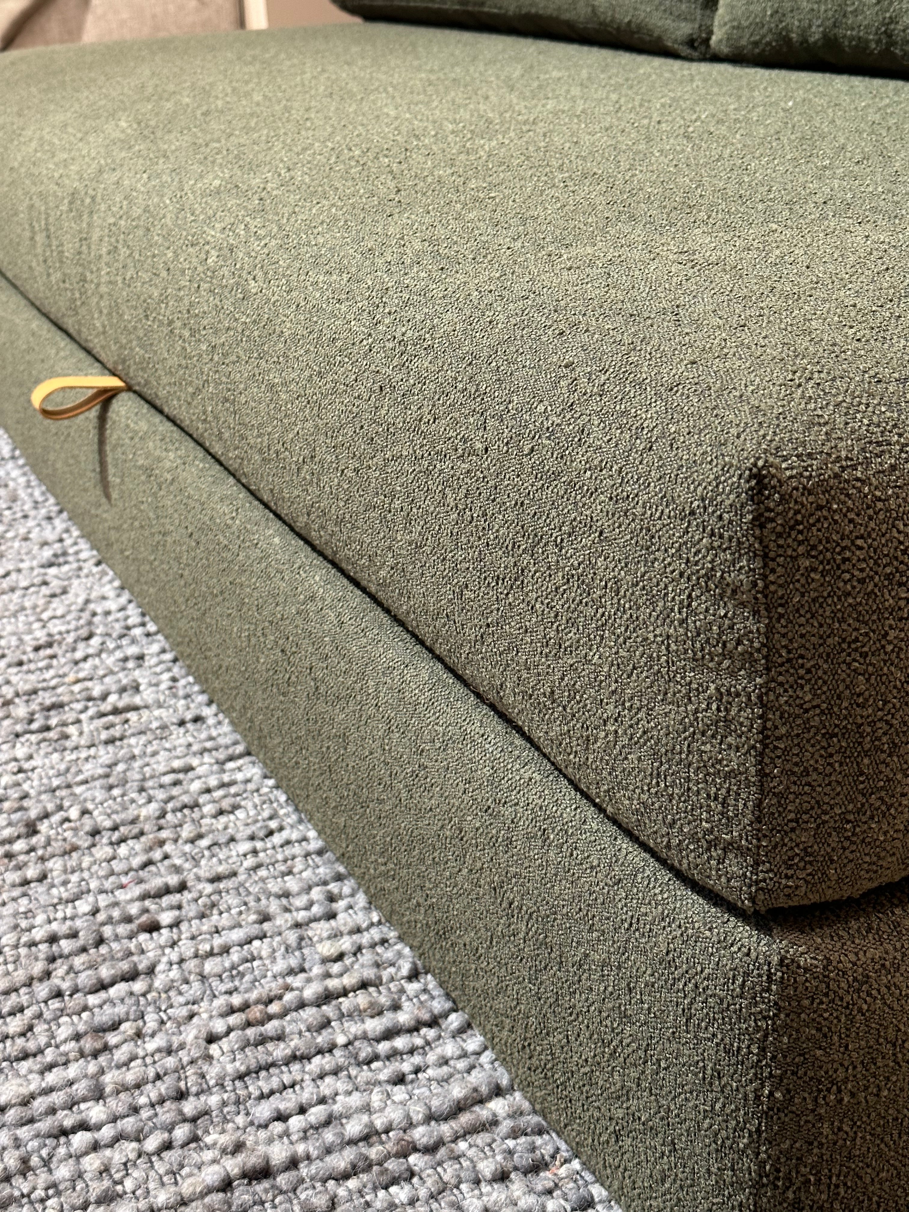 Divano letto in PRONTA CONSEGNA, design nordico, rivestimento tessuto color verde, 200 cm, OSVALD - Gaidra HOME