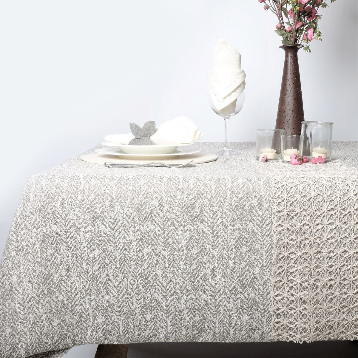 Tovaglia Misto Lino, tessuto jacquard, Fantasia “Füresc” - Gaidra HOME