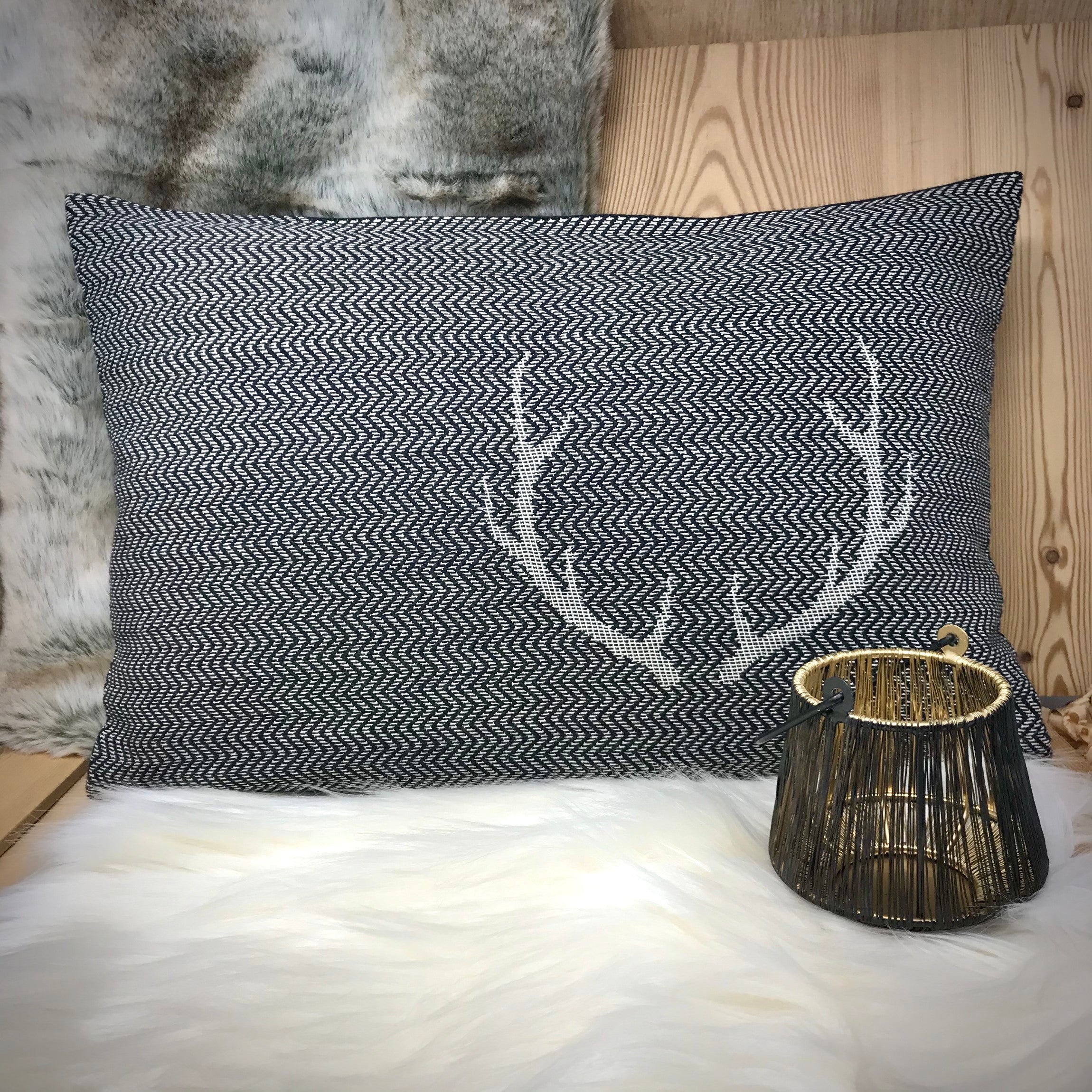 CORGN federa cuscino, corna di cervo, stile tirolese country montagna,  Lana Merino e cotone, 30 x 50 cm, colore nero