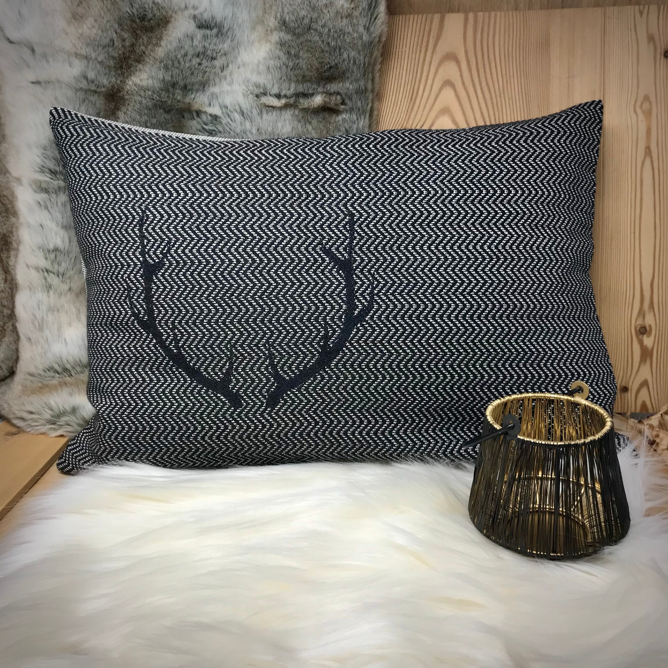 "CORGN" federa cuscino, corna di cervo, stile tirolese country montagna, Lana Merino e cotone, 30 x 50 cm, colore grigio - Gaidra HOME