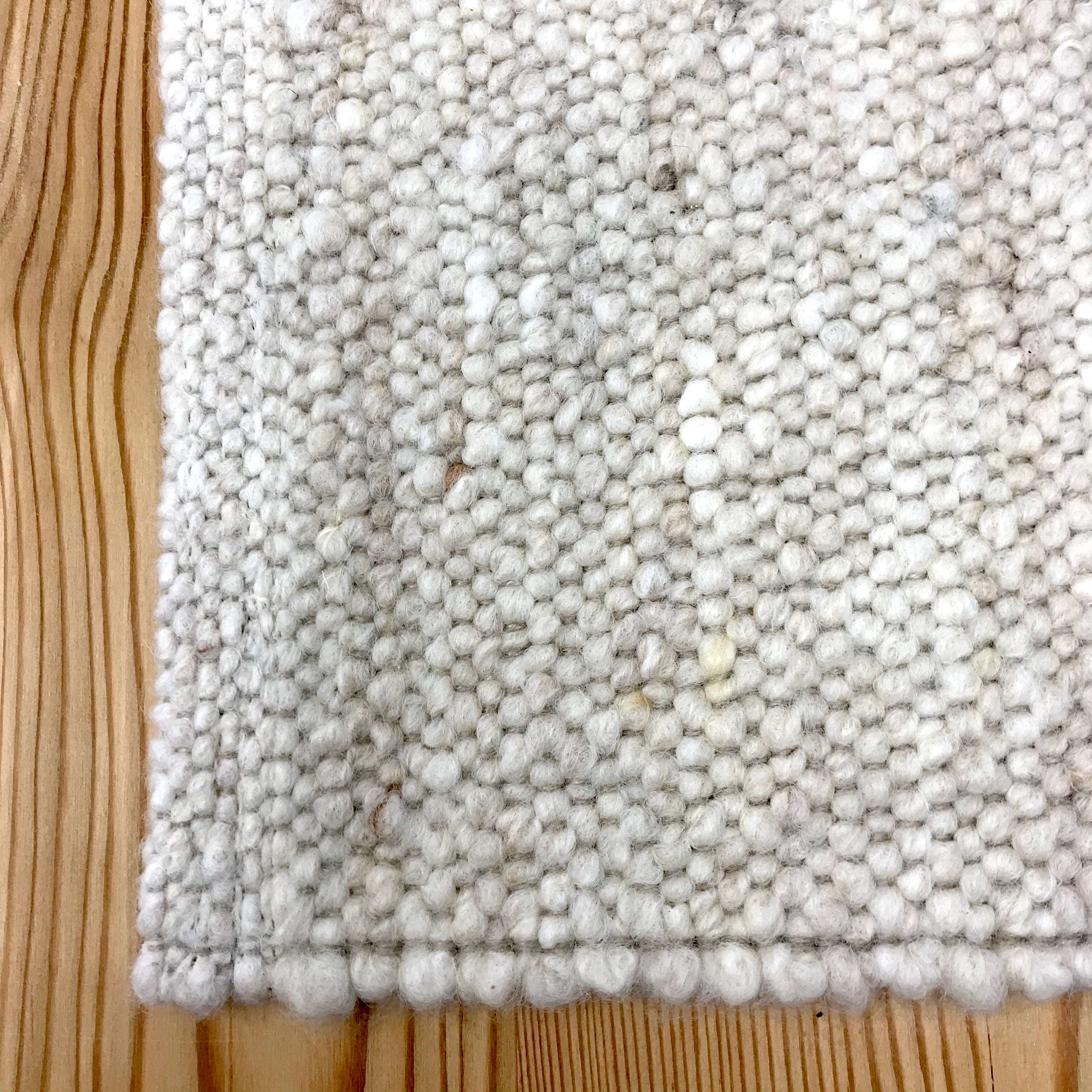 Tappeto di lana tessuto a mano "Imst", per soggiorno, scendiletto, colore bianco beige chiazzato marrone, anche su misura - Gaidra HOME