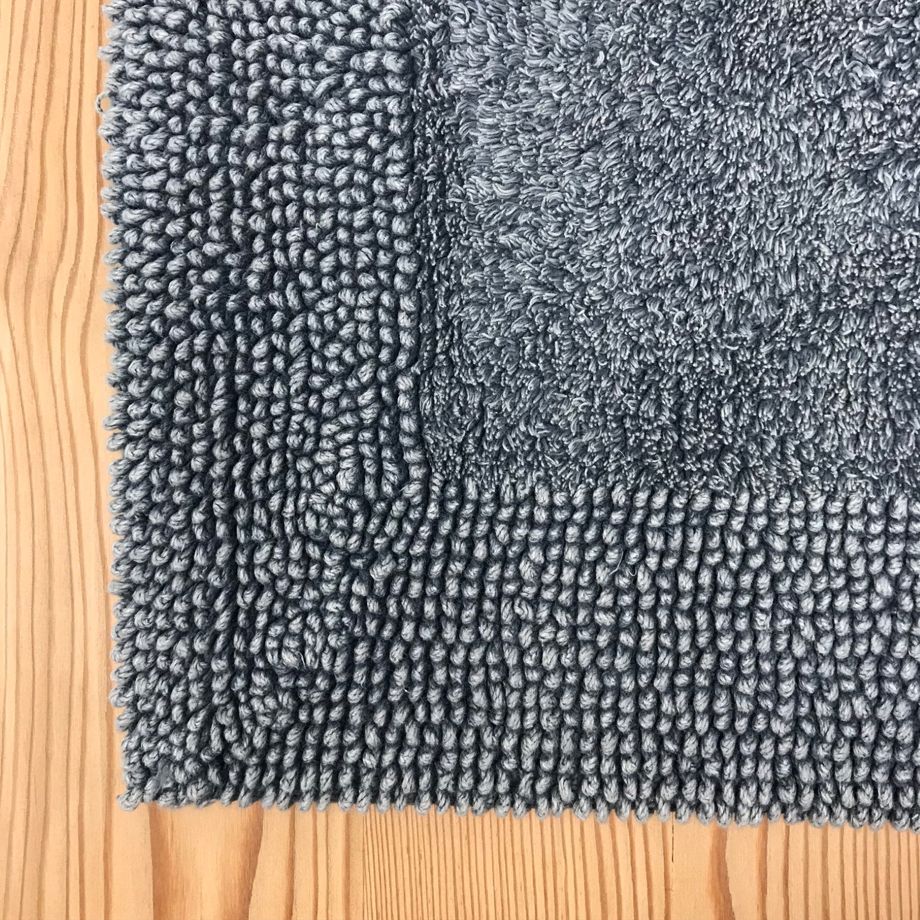 Tappeto bagno, scendiletto, in 100% cotone, colore grigio double face - Gaidra HOME